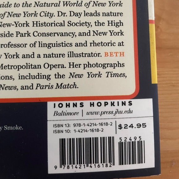 Set of Two Field Guide to New York City: Birding and Wildlife books Leslie Day - Picture 7 of 8